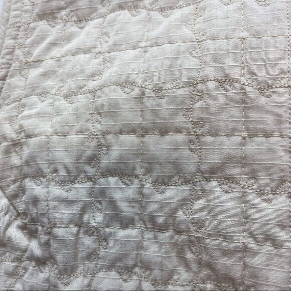 Freedom to Change Front Zip Quilted Vest Size Large - Picture 6 of 8